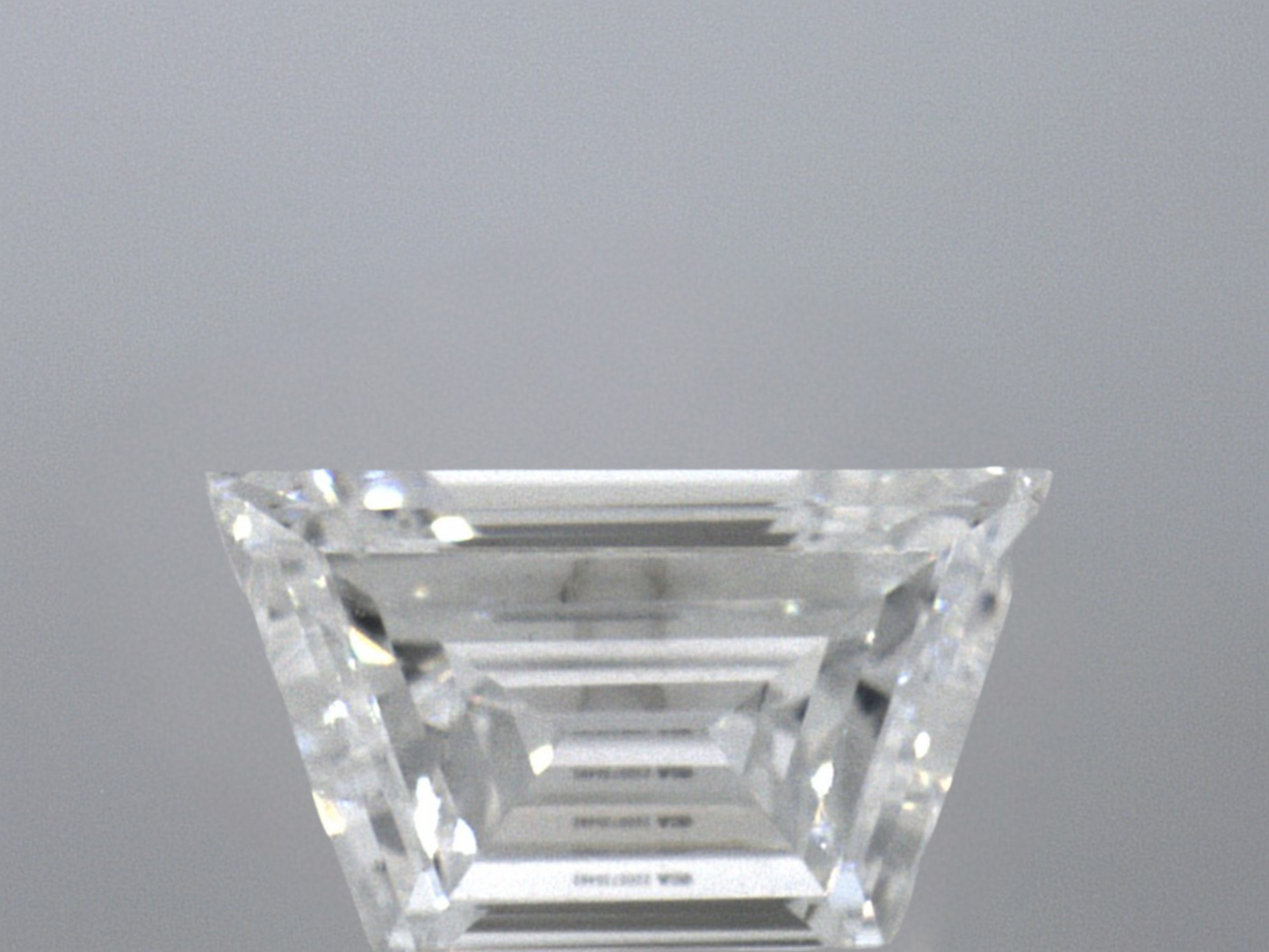 0.38 Trapazoid E VS1 GIA