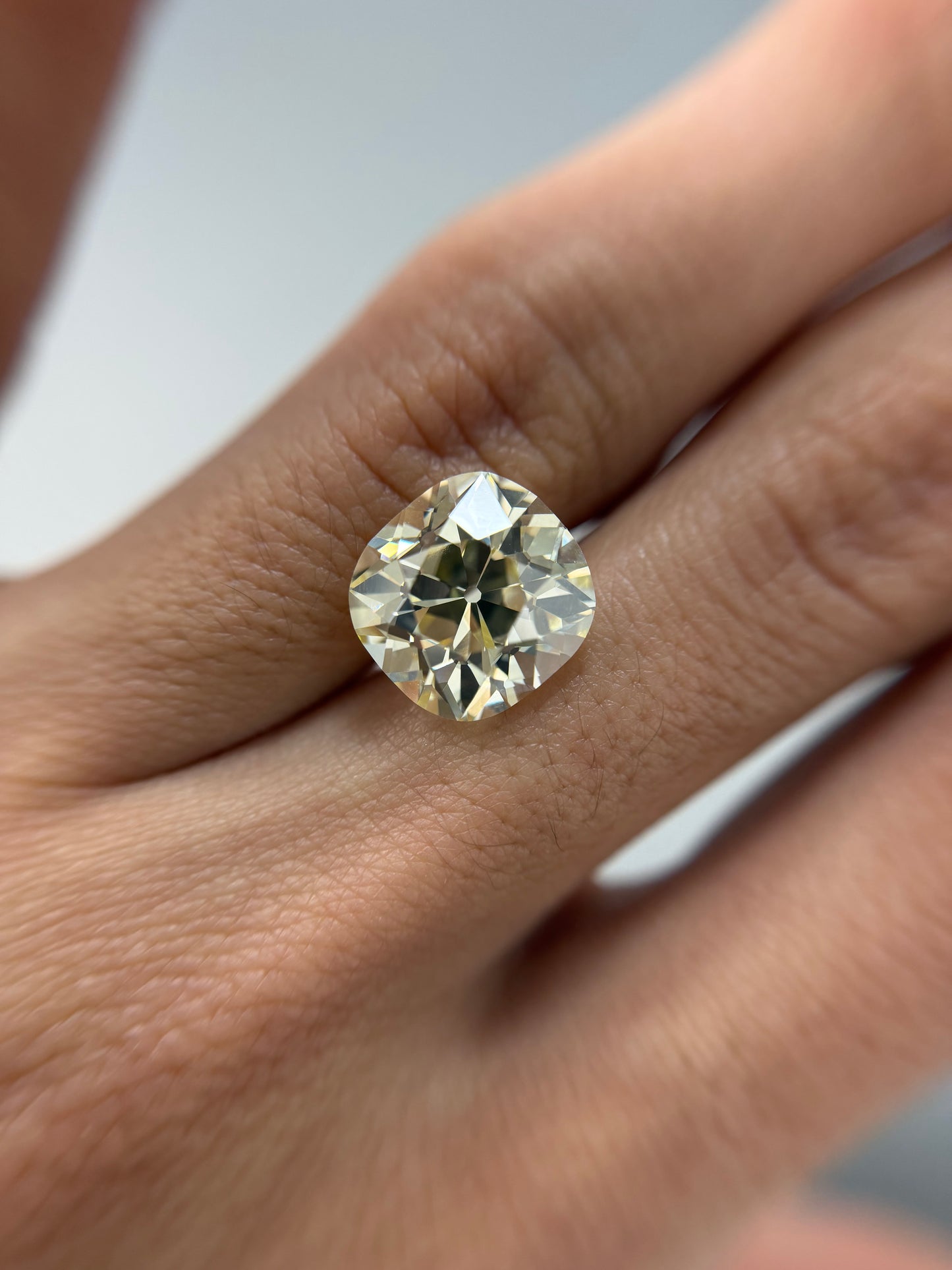 7.54 Old Mine U-V VS1 GIA