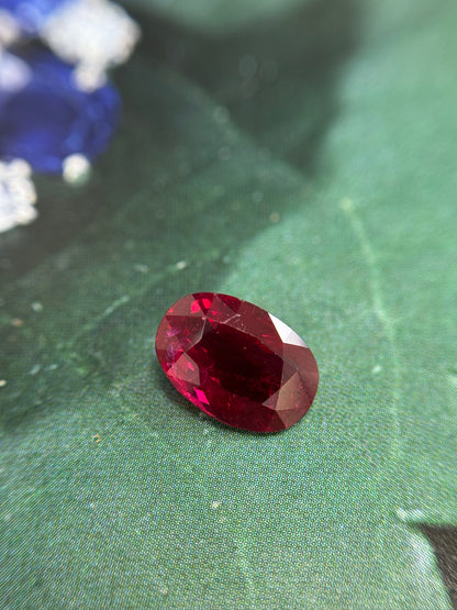 4.02 Oval Ruby ('Pigeons Blood' Burma, No Heat) GRS, Gubelin
