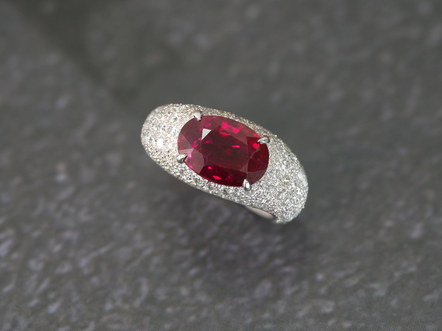 4.02 Oval Ruby ('Pigeons Blood' Burma, No Heat) GRS, Gubelin