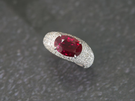 4.02 Oval Ruby ('Pigeons Blood' Burma, No Heat) GRS, Gubelin